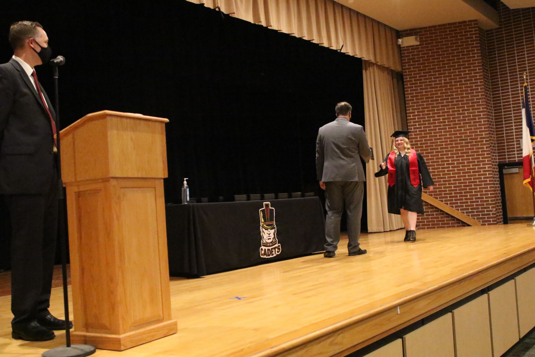 IFA_Grad1549.JPG